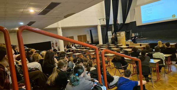 Predavanje „Inteligencija i darovitost“ u I. gimnaziji